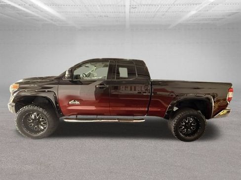 Used 2014 Toyota Tundra SR5 AWD/4WD image 4