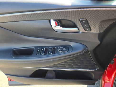 Used 2019 Hyundai Santa Fe FWD image 18