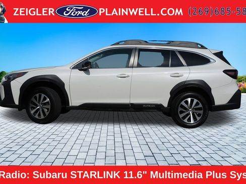 Used 2023 Subaru Outback Premium AWD/4WD image 2