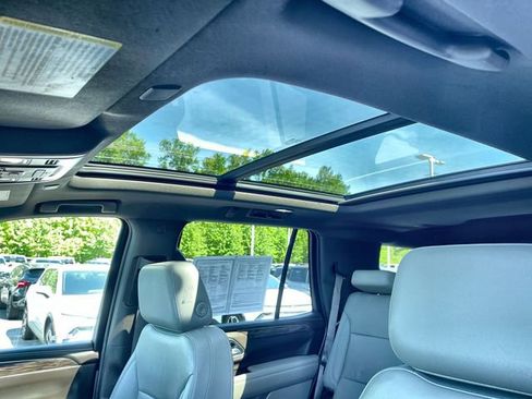Used 2021 Chevrolet Tahoe Z71 w/ Z71 Signature Package AWD/4WD image 19