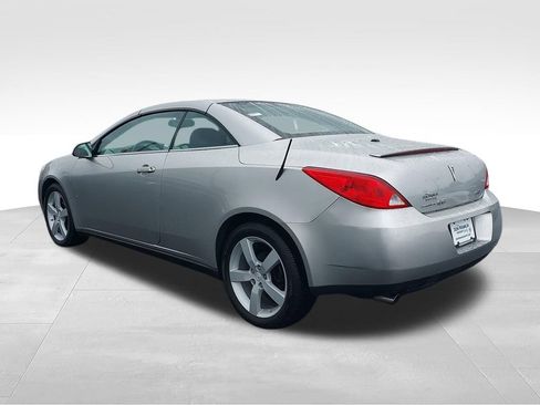 Used 2008 Pontiac G6 GT w/ Premium Package FWD image 6