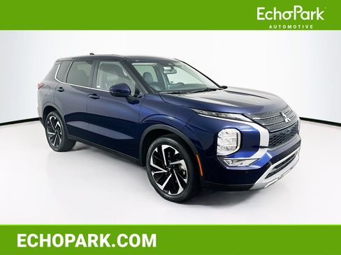 Used 2024 Mitsubishi Outlander SE FWD image 1