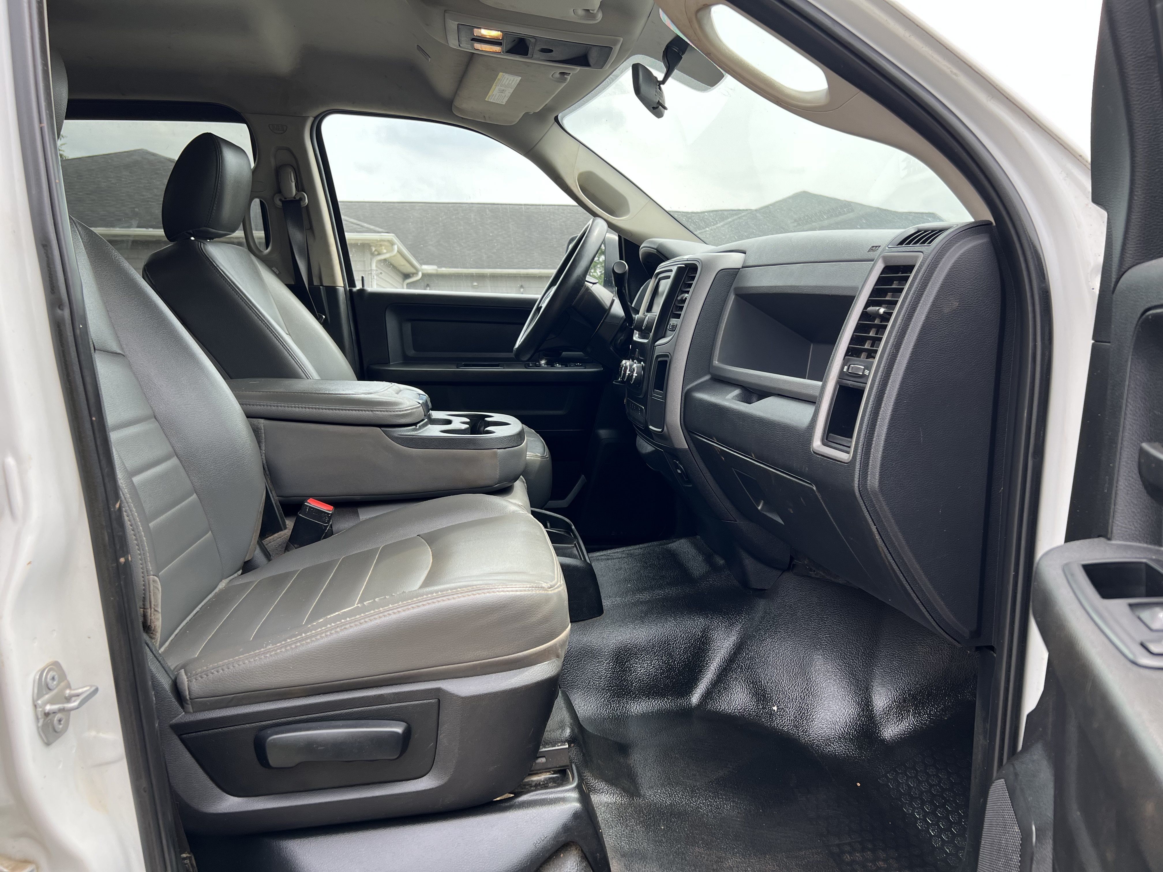 Used 2018 RAM 2500 Tradesman w/ Chrome Appearance Group AWD/4WD image 18
