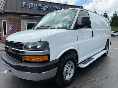 Used 2024 Chevrolet Express 2500 w/ Driver Convenience Package RWD image 10