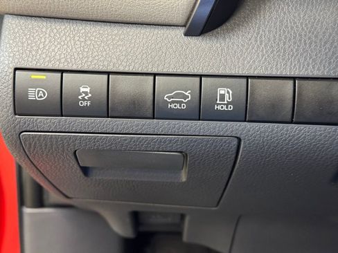 Used 2020 Toyota Camry SE w/ Convenience Package image 25