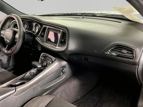Used 2018 Dodge Challenger SXT RWD image 22