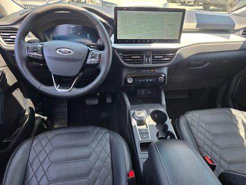 Used 2023 Ford Escape SE w/ PHEV Premium Package FWD image 11