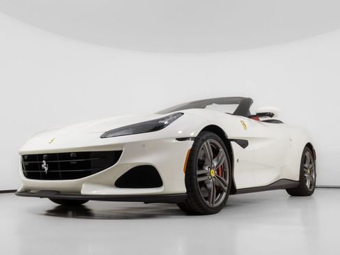 Used 2022 Ferrari Portofino M image 14