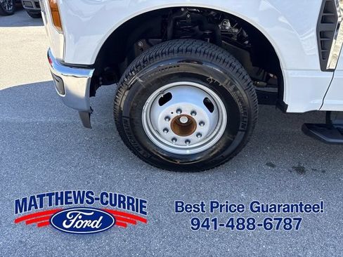 New 2026 Ford F350 XL w/ XL Chrome Package RWD image 16