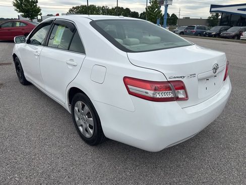 Used 2010 Toyota Camry FWD image 5