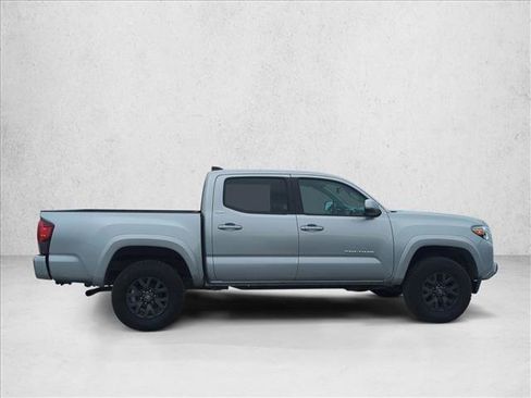 Certified 2022 Toyota Tacoma SR5 w/ Technology Package RWD image 4