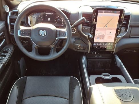 New 2025 RAM 3500 Laramie AWD/4WD image 12
