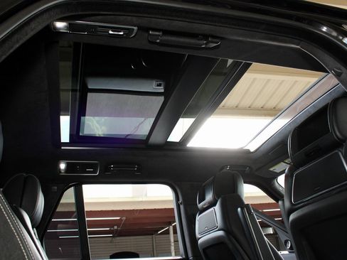 Used 2016 Land Rover Range Rover Autobiography image 28