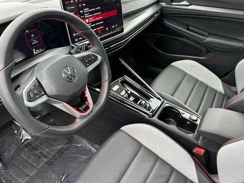 Used 2025 Volkswagen GTI SE FWD image 10