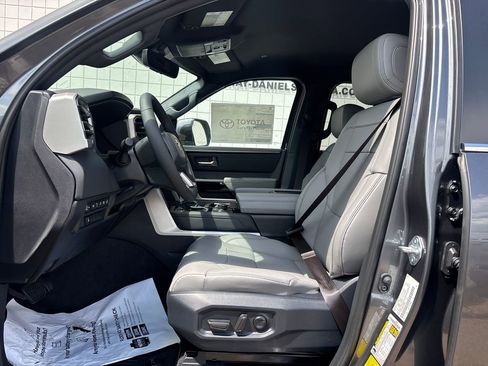 New 2026 Toyota Tundra Limited AWD/4WD image 4
