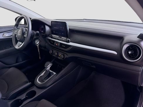 Used 2024 Kia Forte LXS FWD image 28