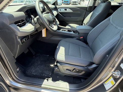 New 2026 Ford Explorer Active RWD image 26