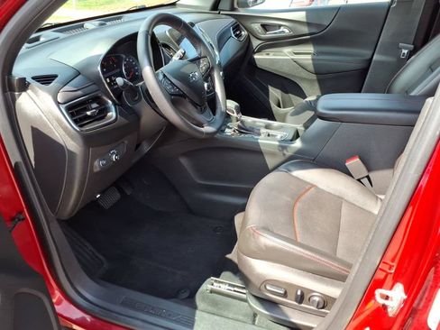 Used 2022 Chevrolet Equinox RS w/ RS Leather Package AWD/4WD image 10