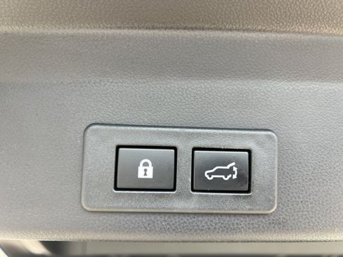 Used 2023 Subaru Ascent Premium w/ Convenience Package AWD/4WD image 20