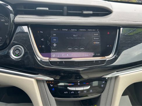 Used 2023 Cadillac XT6 Premium Luxury w/ Technology Package image 19
