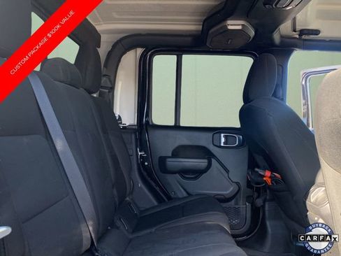 Certified 2022 Jeep Gladiator Willys image 52