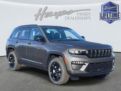 New 2025 Jeep Grand Cherokee Limited image 1