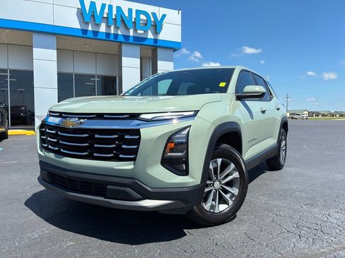 Used 2026 Chevrolet Equinox LT w/ Convenience Package II AWD/4WD image 1