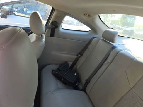 Used 2009 Chevrolet Cobalt LT w/ Preferred Equipment Group FWD image 11