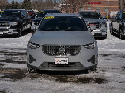 Used 2024 Volvo XC40 B5 Core