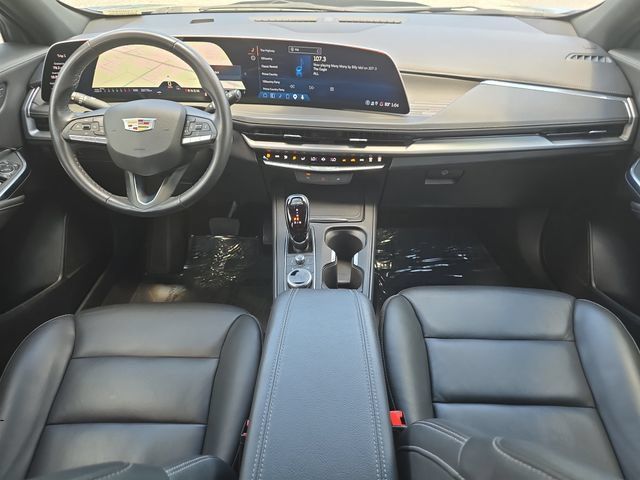 Used 2025 Cadillac XT4 Premium Luxury FWD image 9