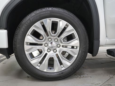 Used 2020 GMC Sierra 1500 Denali w/ Denali Ultimate Package AWD/4WD image 33
