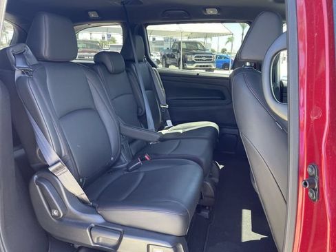 Used 2025 Honda Odyssey Sport-L image 27
