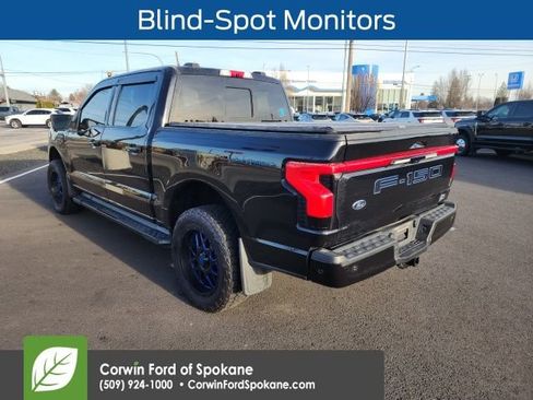 Used 2022 Ford F150 Lightning Platinum image 3
