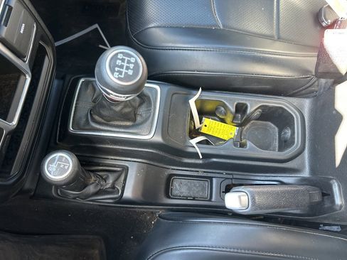 Used 2021 Jeep Gladiator Sport image 11