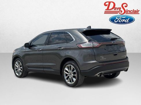 Used 2017 Ford Edge Titanium w/ Equipment Group 302A AWD/4WD image 9