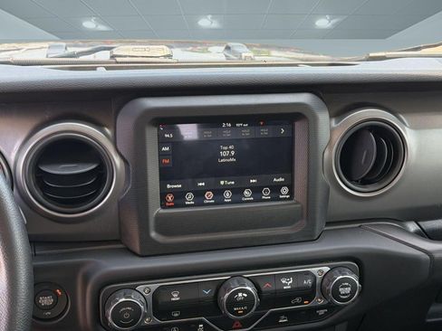 Used 2023 Jeep Gladiator Sport w/ Trailer Tow Package AWD/4WD image 18