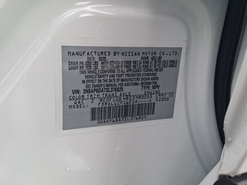 Certified 2025 Nissan Kicks SR FWD image 26