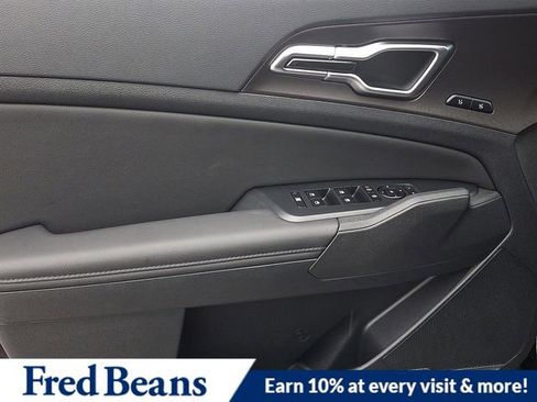 New 2026 Kia Sportage SX image 8