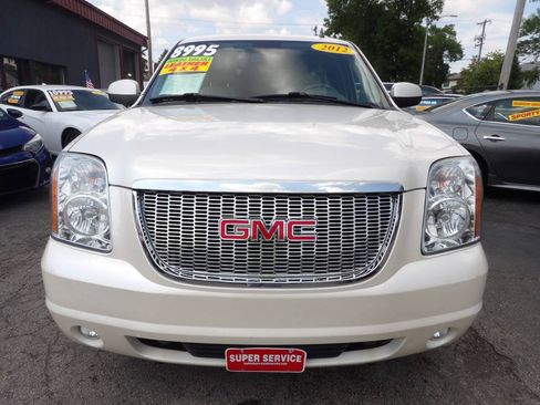 Used 2012 GMC Yukon XL SLT w/ SLT-2 Equipment Package AWD/4WD image 2