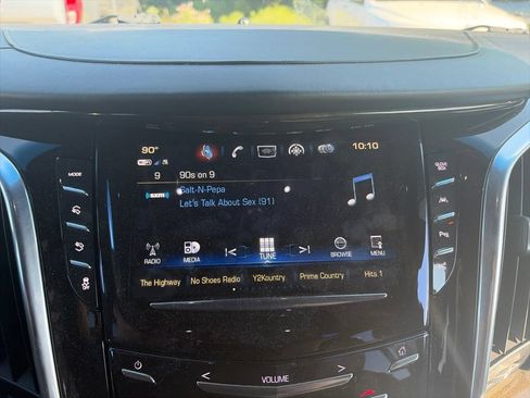Used 2017 Cadillac Escalade ESV Platinum AWD/4WD image 21