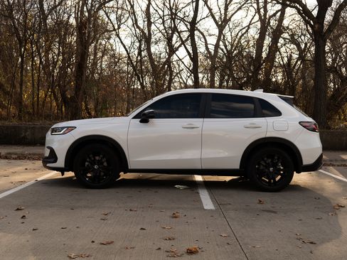 Used 2026 Honda HR-V Sport image 6