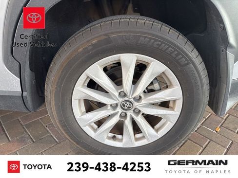 Used 2024 Toyota Corolla Cross LE image 10