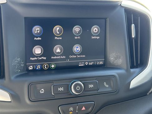 Used 2024 GMC Terrain SLE image 29