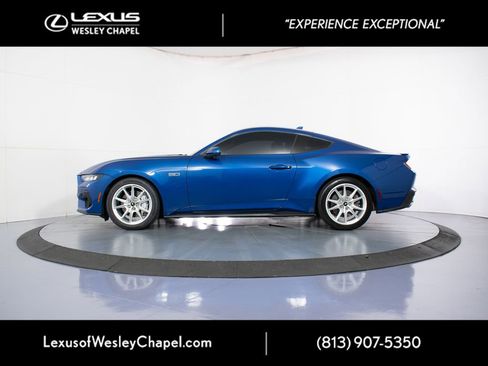 Used 2024 Ford Mustang GT Premium image 10