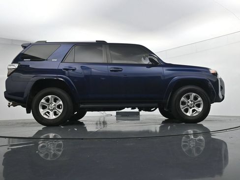 Used 2020 Toyota 4Runner SR5 Premium w/ Moonroof Package AWD/4WD image 24