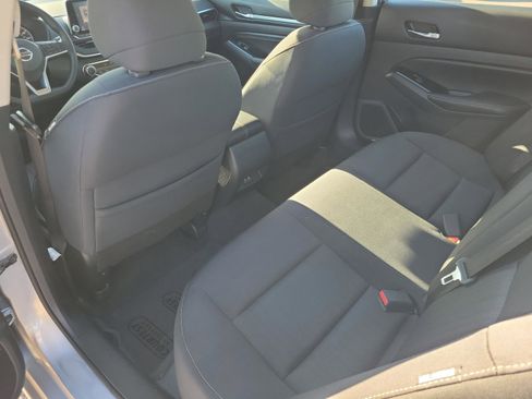 Certified 2021 Nissan Altima 2.5 SV image 9