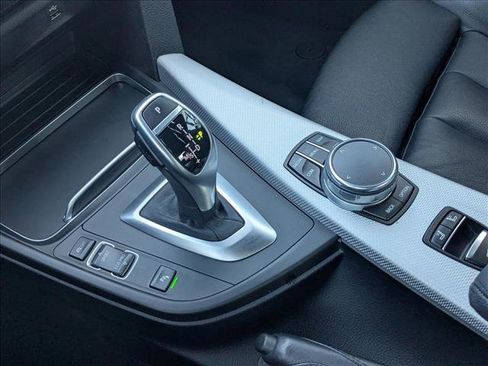 Used 2018 BMW 440i Convertible image 12