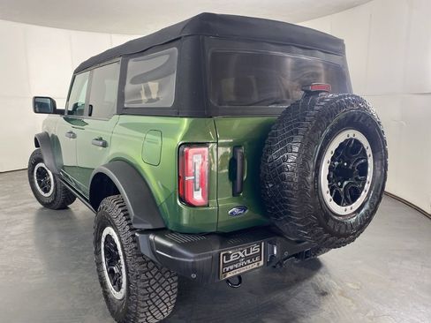 Used 2023 Ford Bronco Badlands w/ Sasquatch Package AWD/4WD image 8