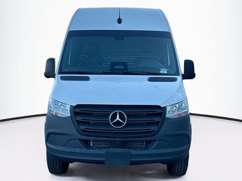 New 2025 Mercedes-Benz Sprinter 2500 image 2