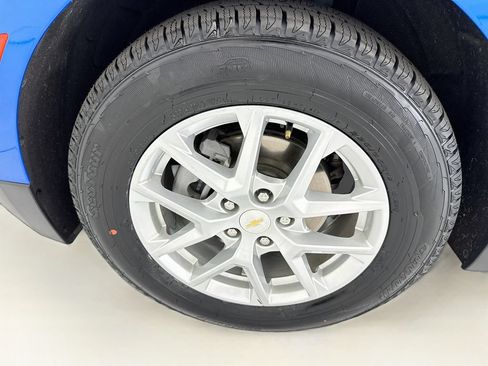 Used 2024 Chevrolet Equinox LS FWD image 28